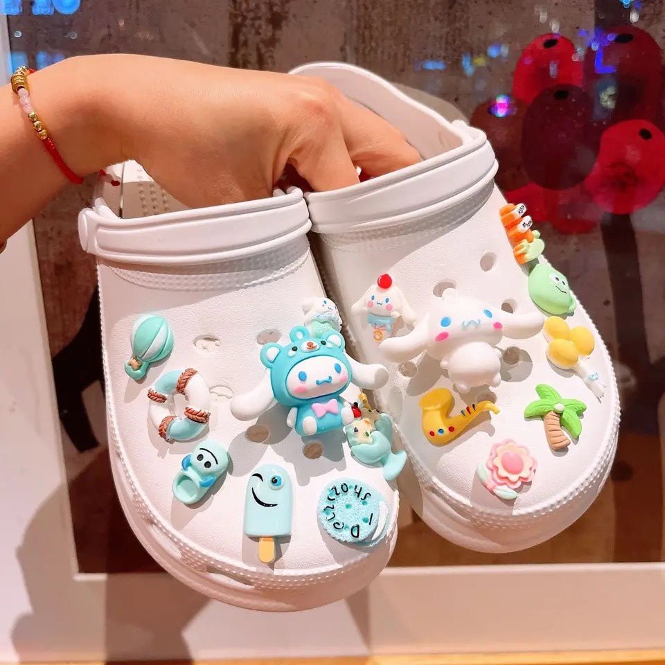 7-8pcs LED Sanrio Shoe Charms